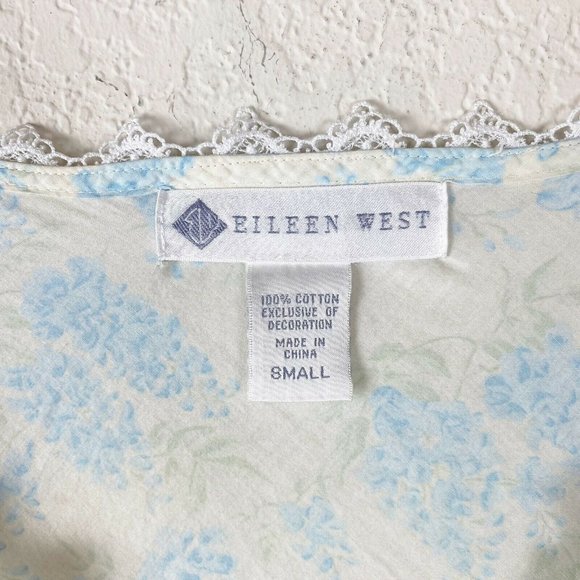 VINTAGE EILEEN WEST Women Size Small Blue Floral Robe Sleep Nightgown Lace Trim - Picture 4 of 10